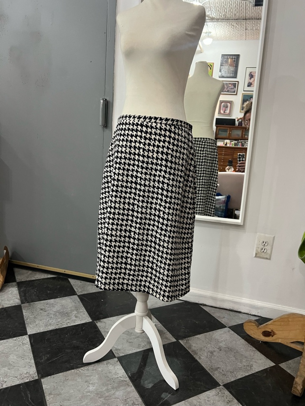 Houndstooth Midi A-Line Skirt - Black & White